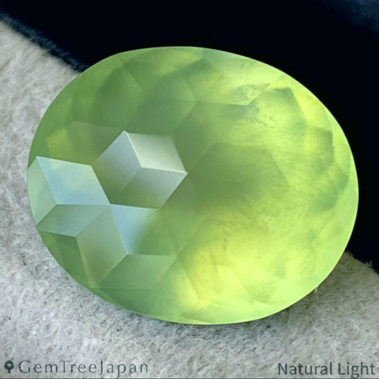 Prehnite 9.601ct / Australia