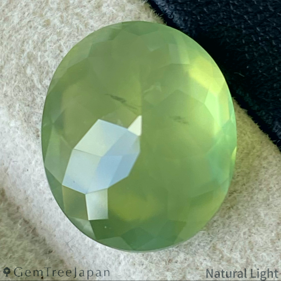 Prehnite 9.601ct / Australia