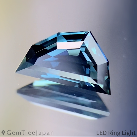 Greenish Blue Sapphire 0.665ct / Nigeria