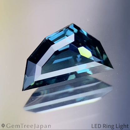 Greenish Blue Sapphire 0.665ct / Nigeria