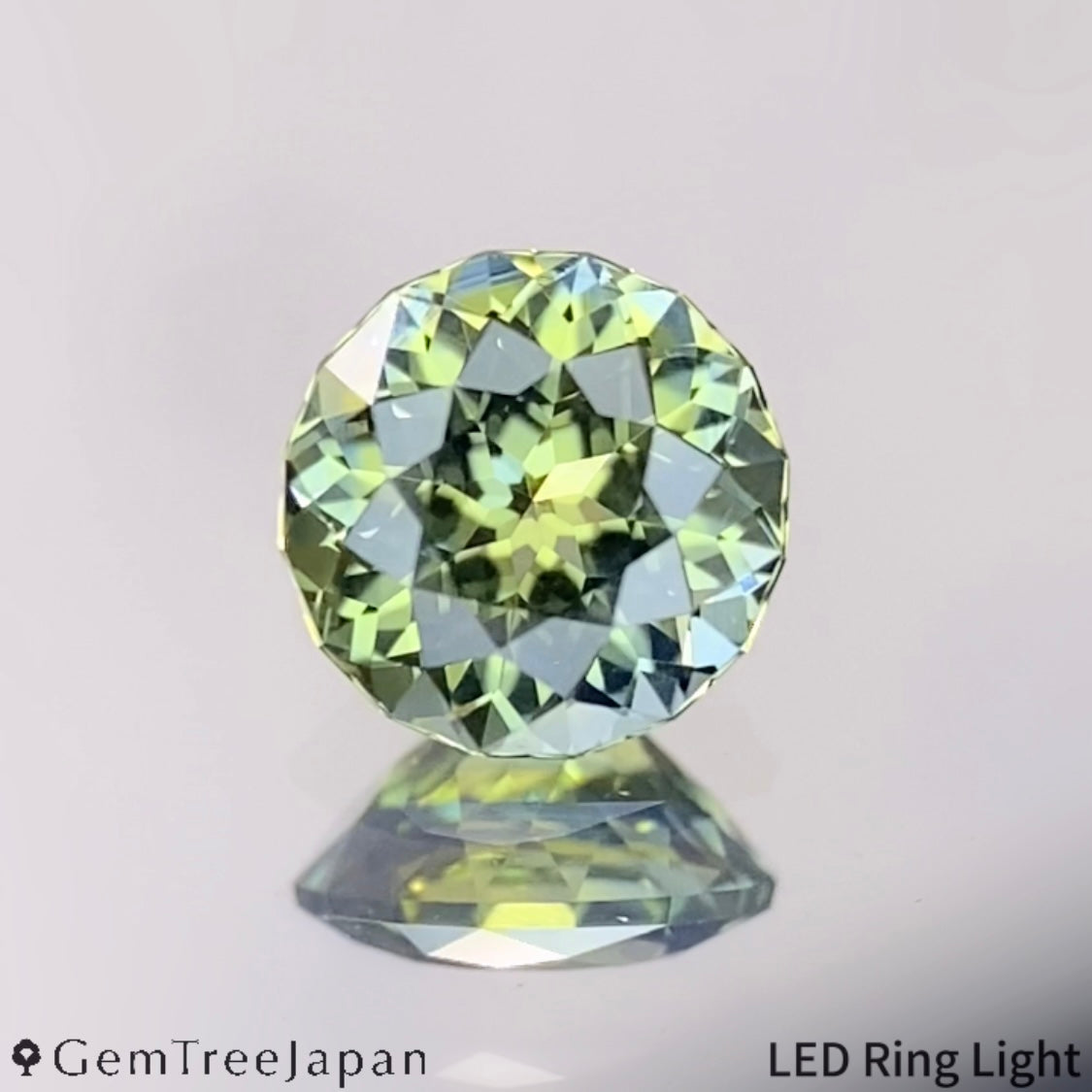 Parti-color Sapphire 0.766ct / Thailand (Kanchanaburi)