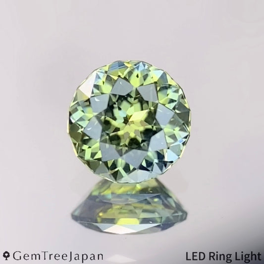 Parti-color Sapphire 0.766ct / Thailand (Kanchanaburi)