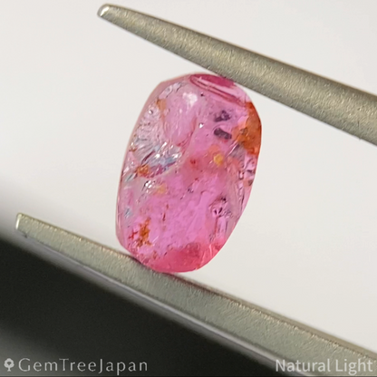 Purplish Pink Sapphire 0.742ct / Madagascar