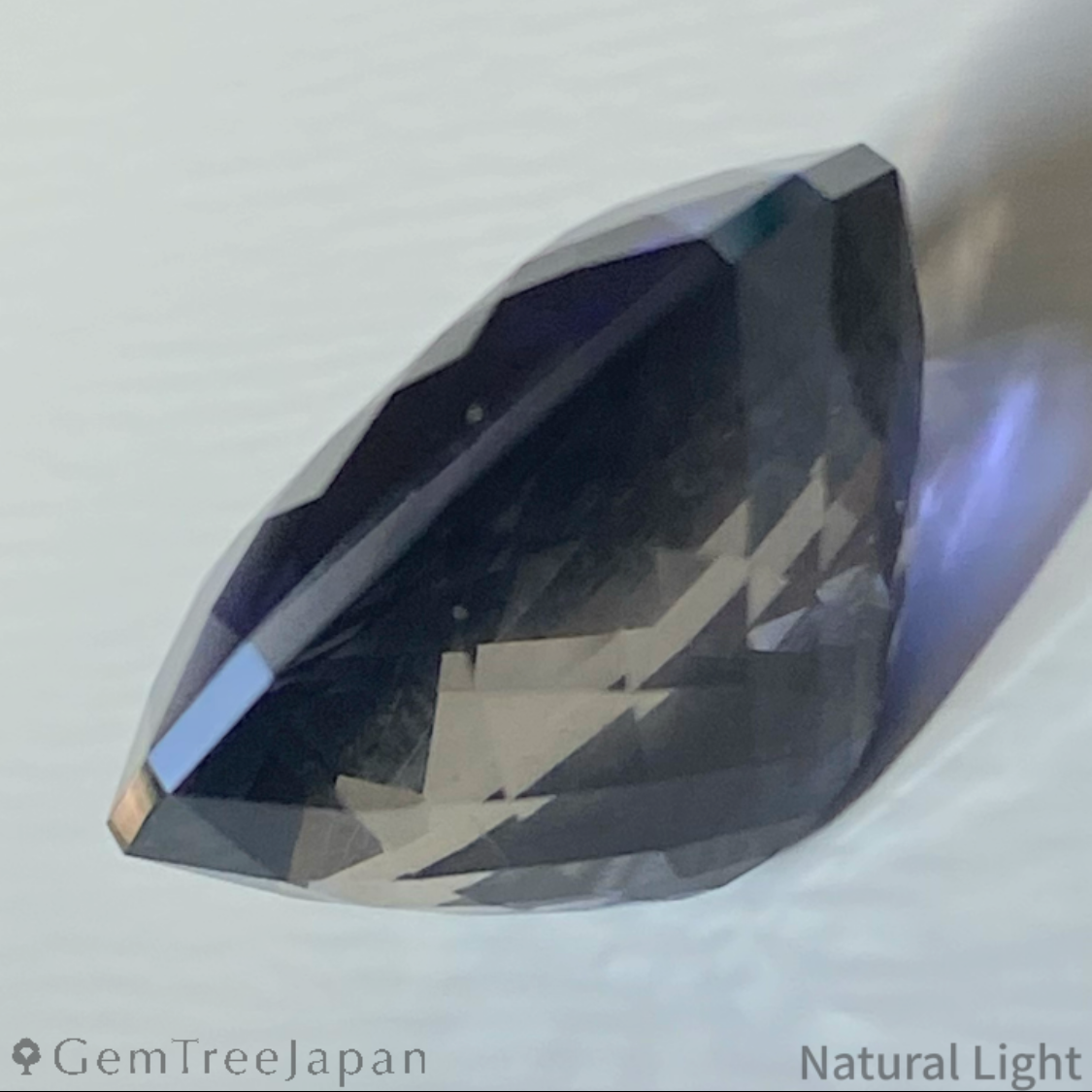 Iolite 10.316ct / Sri Lanka