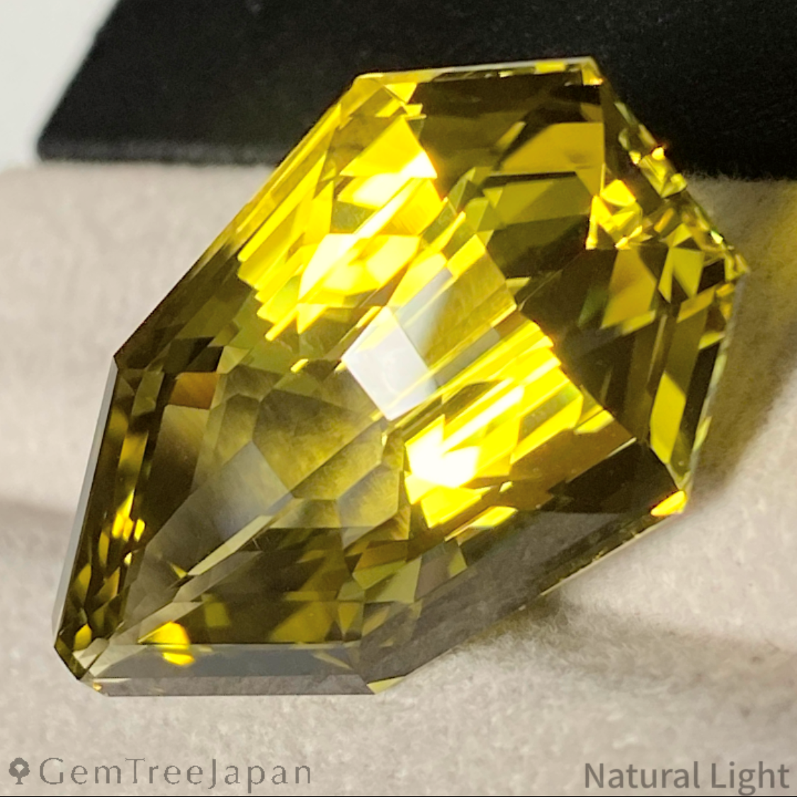 Lemon Quartz 34.27ct
