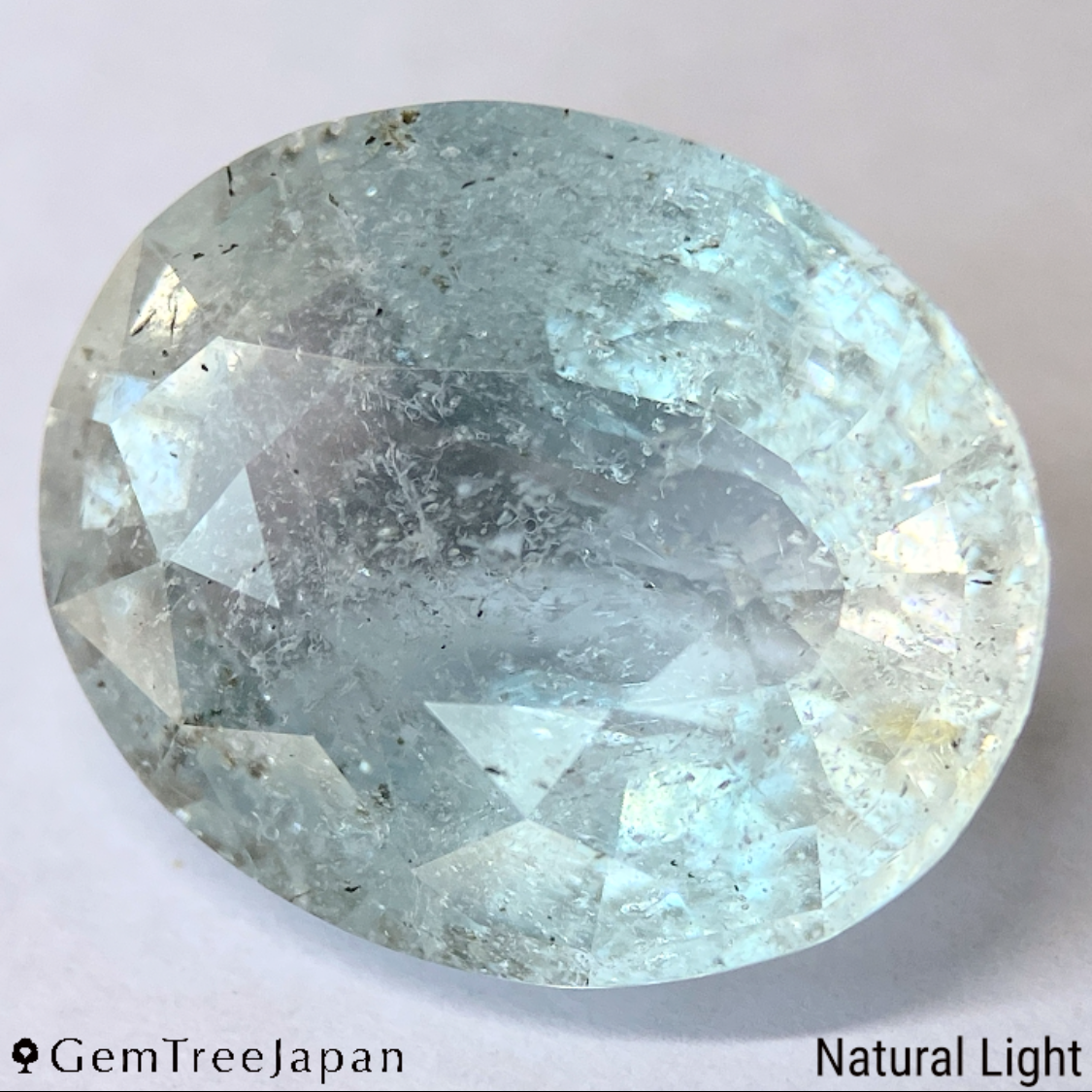 【2/12(木)終了】"Bi-Color" Topaz 11.80ct / Vietnam