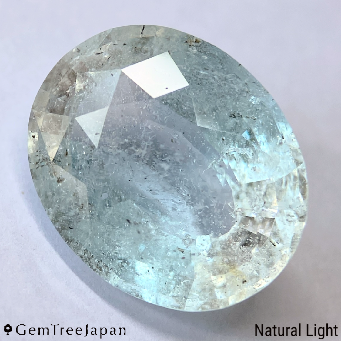 【2/12(木)終了】"Bi-Color" Topaz 11.80ct / Vietnam