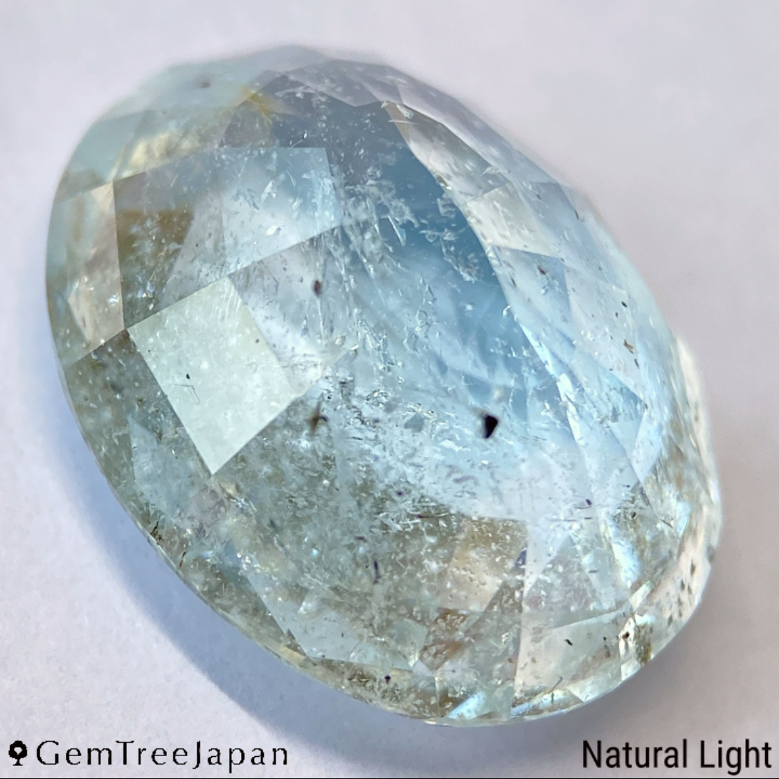 【2/12(木)終了】"Bi-Color" Topaz 11.80ct / Vietnam