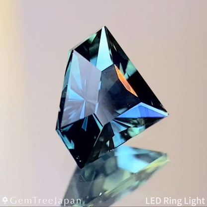 Greenish Blue Sapphire 0.500ct / Cameroon