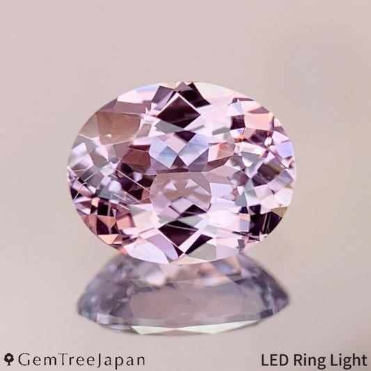 Pinkish Purple Sapphire 0.692ct / Thailand (Kanchanaburi)