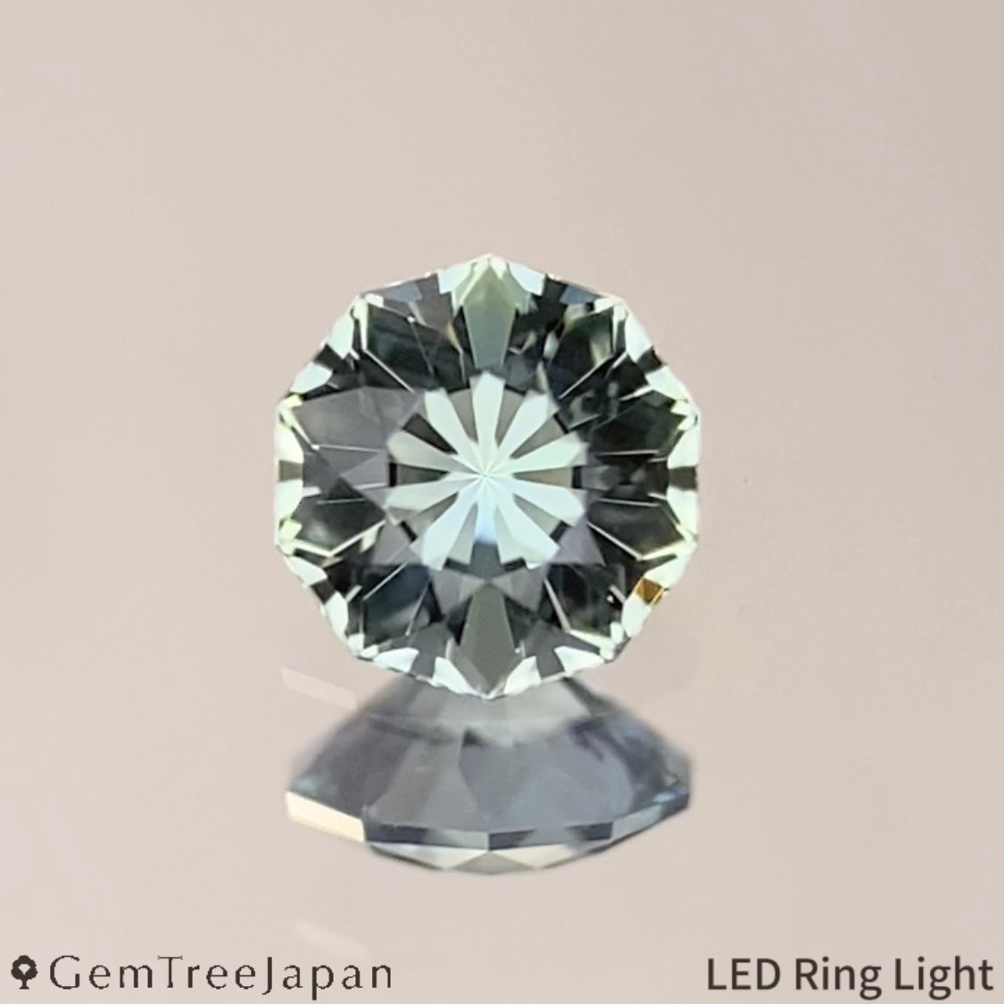 “Narika Cut" Kanchanaburi Sapphire 0.325ct / Thailand