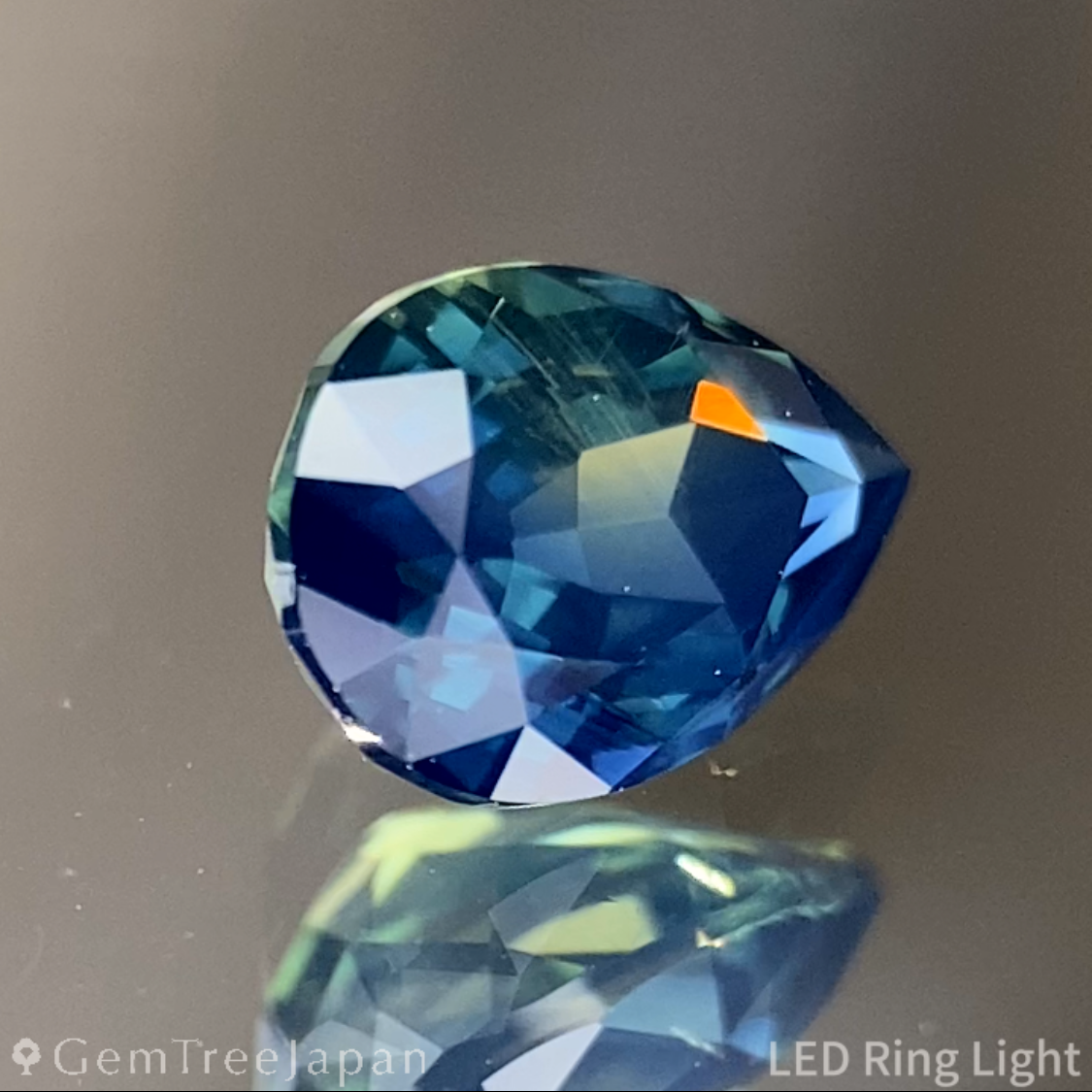 Parti-Color Sapphire 0.754ct / Madagascar