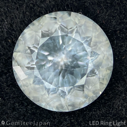 Hyalite Opal 1.617ct / Hungary