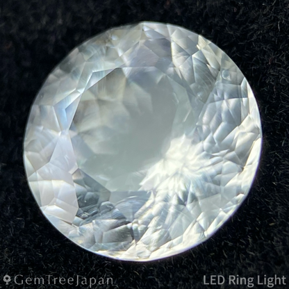 Hyalite Opal 1.617ct / Hungary