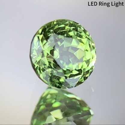 UV Change Tsavorite 0.475ct / Tanzania