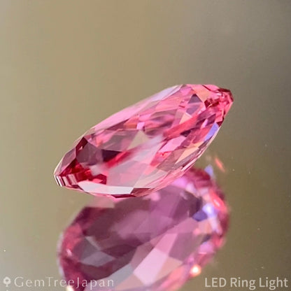 Purplish Pink Sapphire 0.742ct / Madagascar