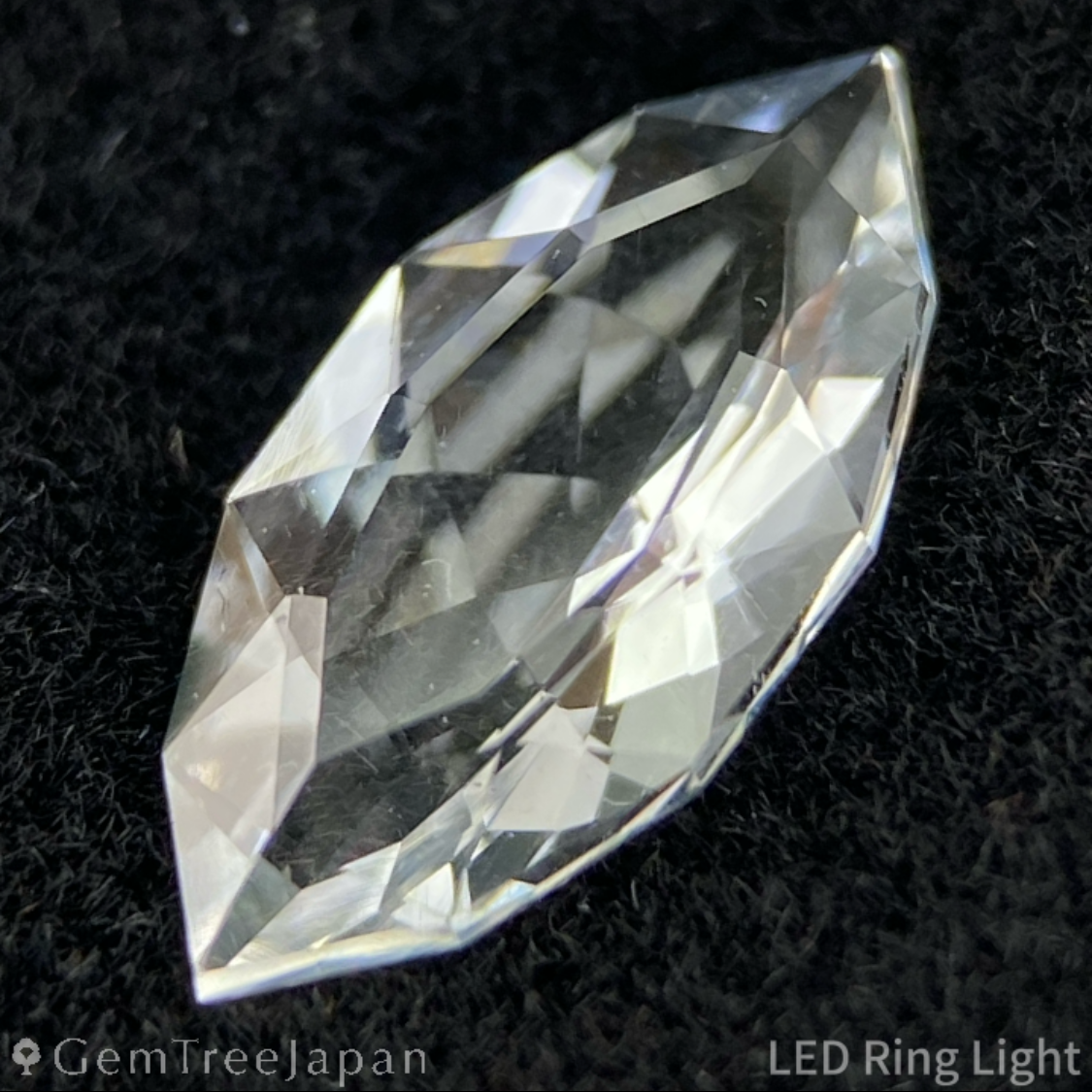 Hyalite Opal 0.664ct / Hungary
