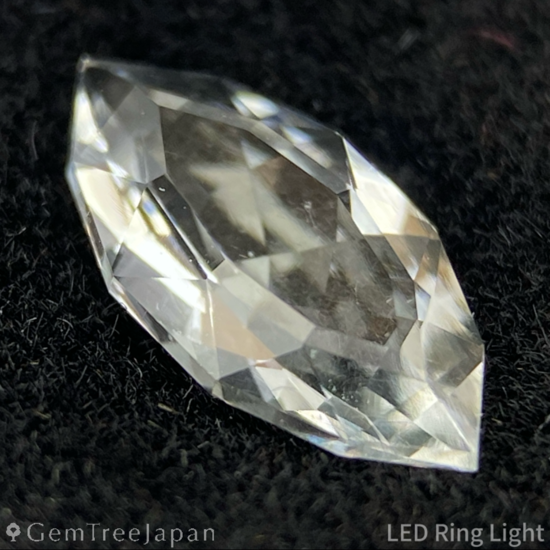 Hyalite Opal 0.664ct / Hungary