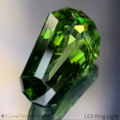 Green Zircon 11.489ct / Madagascar