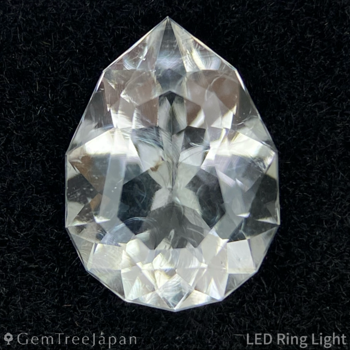 Hyalite Opal 1.210ct / Hungary