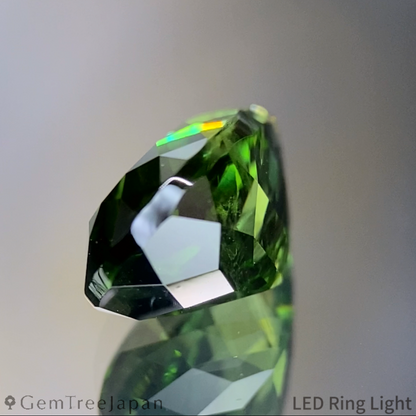 Green Zircon 4.385ct / Madagascar