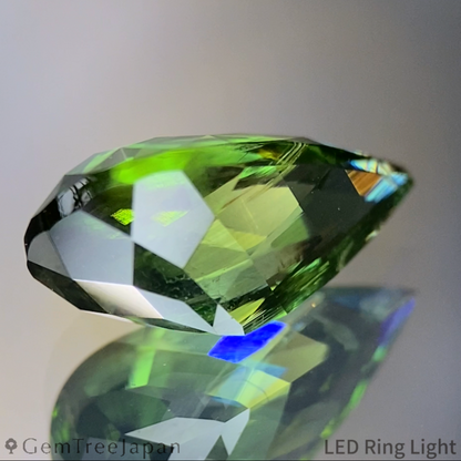 Green Zircon 4.385ct / Madagascar