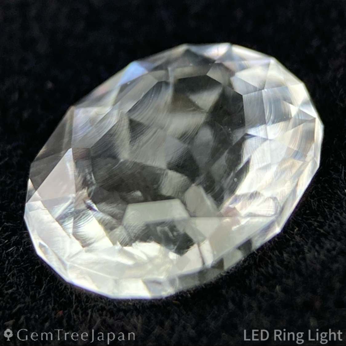 Hyalite Opal 1.814ct / Hungary