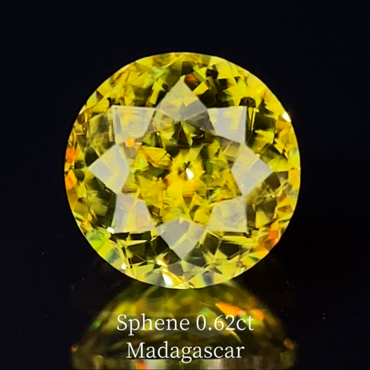 "Super Gira" Sphene 0.62ct / Madagascar