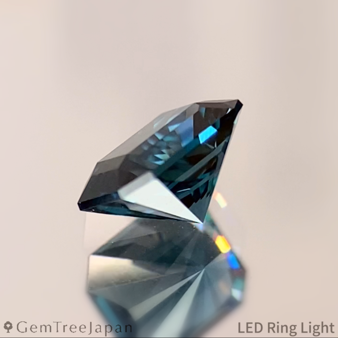 【Trial Price】Bluish Green Spinel 0.63ct / Sri Lanka