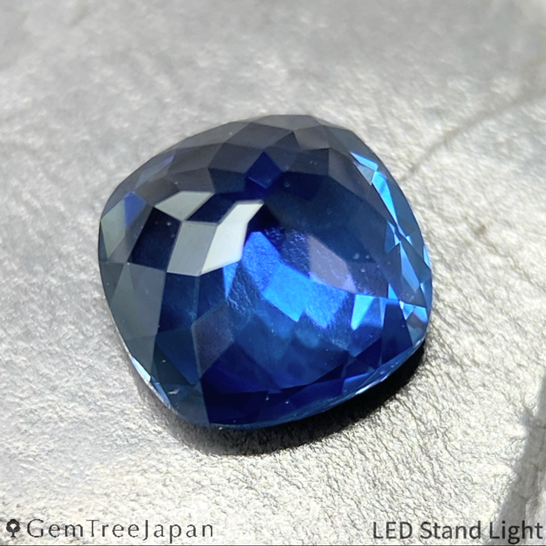 Cornflower Blue Sapphire 1.103ct / Thailand（Kanchanaburi）