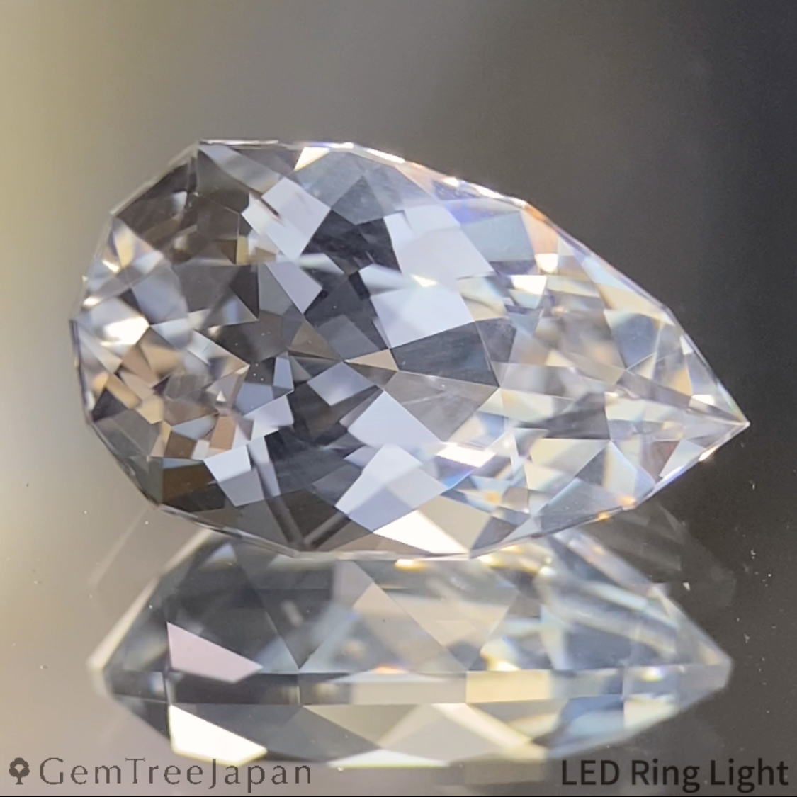 Scapolite 1.833ct / Pakistan