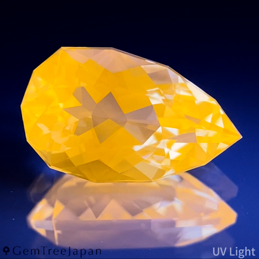 Scapolite 1.833ct / Pakistan