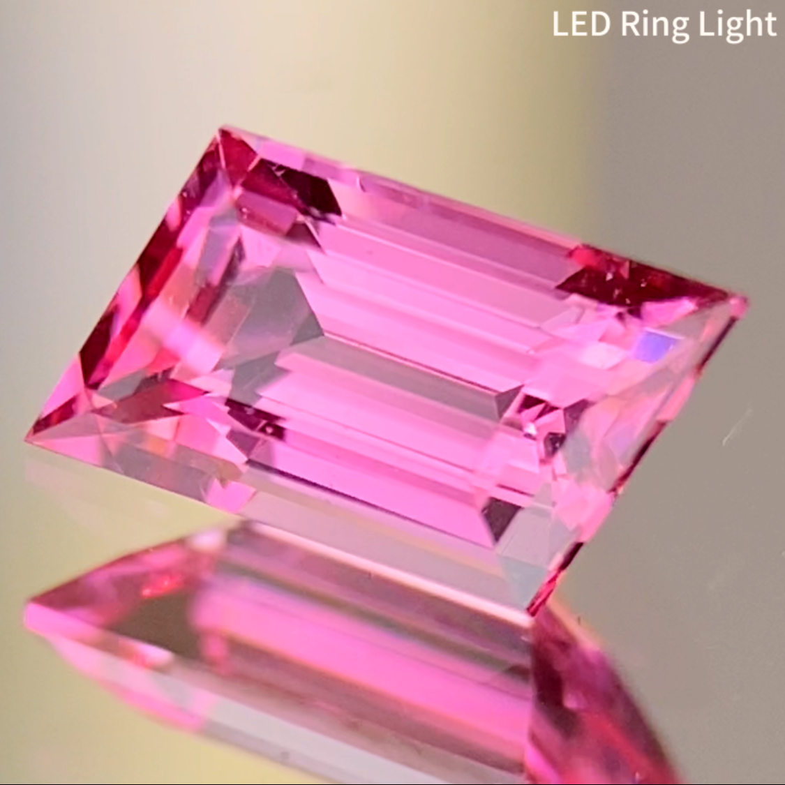 Neon Pink Spinel 0.449ct / Tanzania: Mahenge