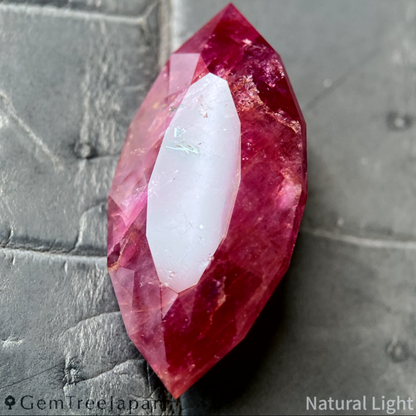 【GTJ Founder's Gem】Un-Heat Ruby 19.280ct / Vietnam