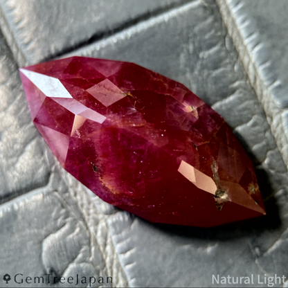 【GTJ Founder's Gem】Un-Heat Ruby 19.280ct / Vietnam