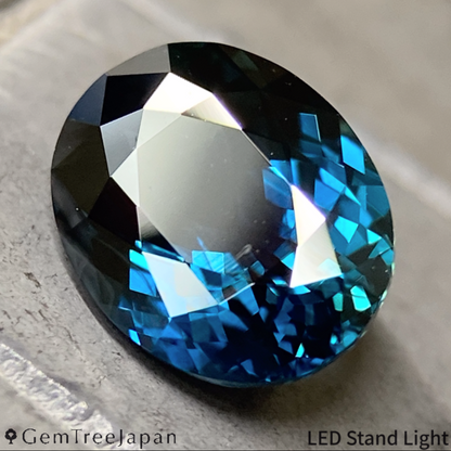 "Dark Teal Blue" Kanchanaburi Sapphire 2.083ct / Thailand