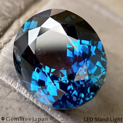 "Dark Teal Blue" Kanchanaburi Sapphire 2.083ct / Thailand