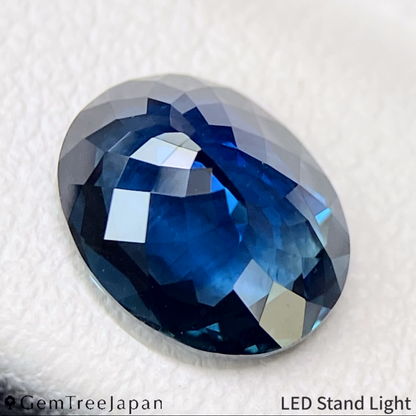 "Dark Teal Blue" Kanchanaburi Sapphire 2.083ct / Thailand
