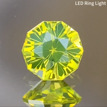 Parrot Chrysoberyl 0.389ct / Tanzania