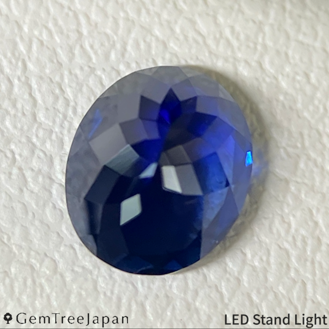 Royal Blue Sapphire 1.158ct / Thailand (Kanchanaburi)