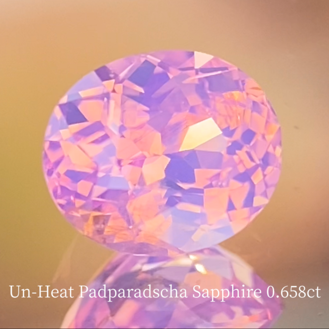 Un-Heat Silky Padparadscha Sapphire 0.658ct / Vietnam