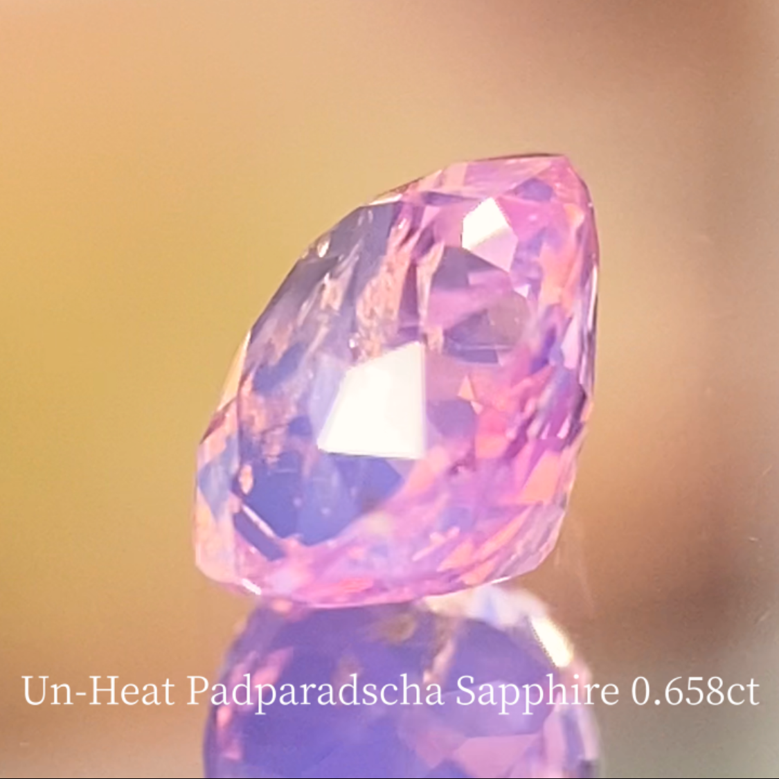 Un-Heat Silky Padparadscha Sapphire 0.658ct / Vietnam