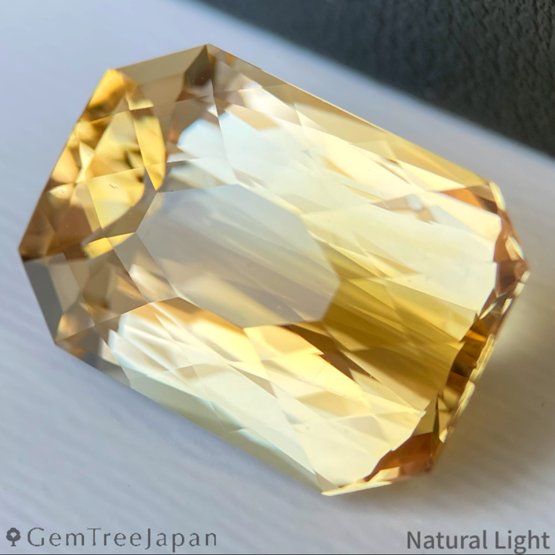 Quartz (Citrine) 12.26ct