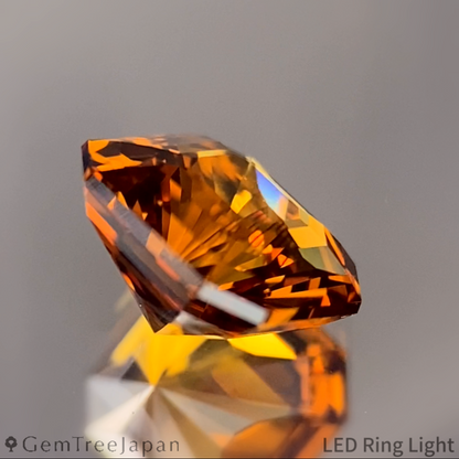 "4 step & Narika" Spessartine Garnet (Pyrope/Spessartine) 1.398ct / Tanzania