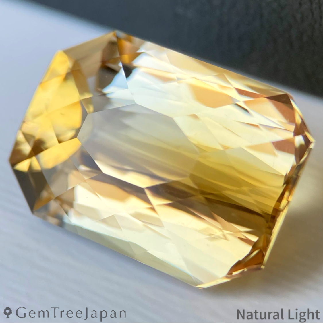 Quartz (Citrine) 12.26ct