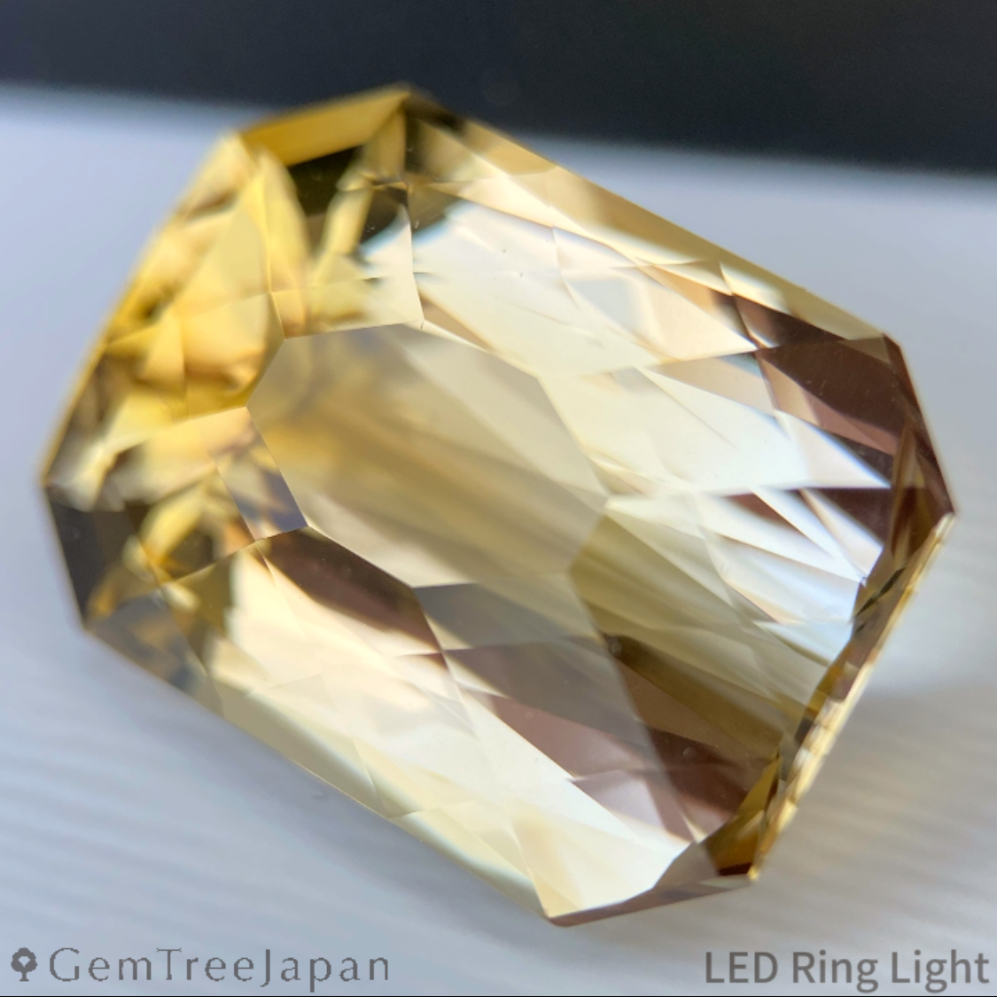 Quartz (Citrine) 12.26ct