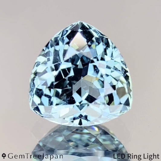 "Ice Mint Blue" Un-Heat Sapphire 1.420ct / Thailand (Kanchanaburi)
