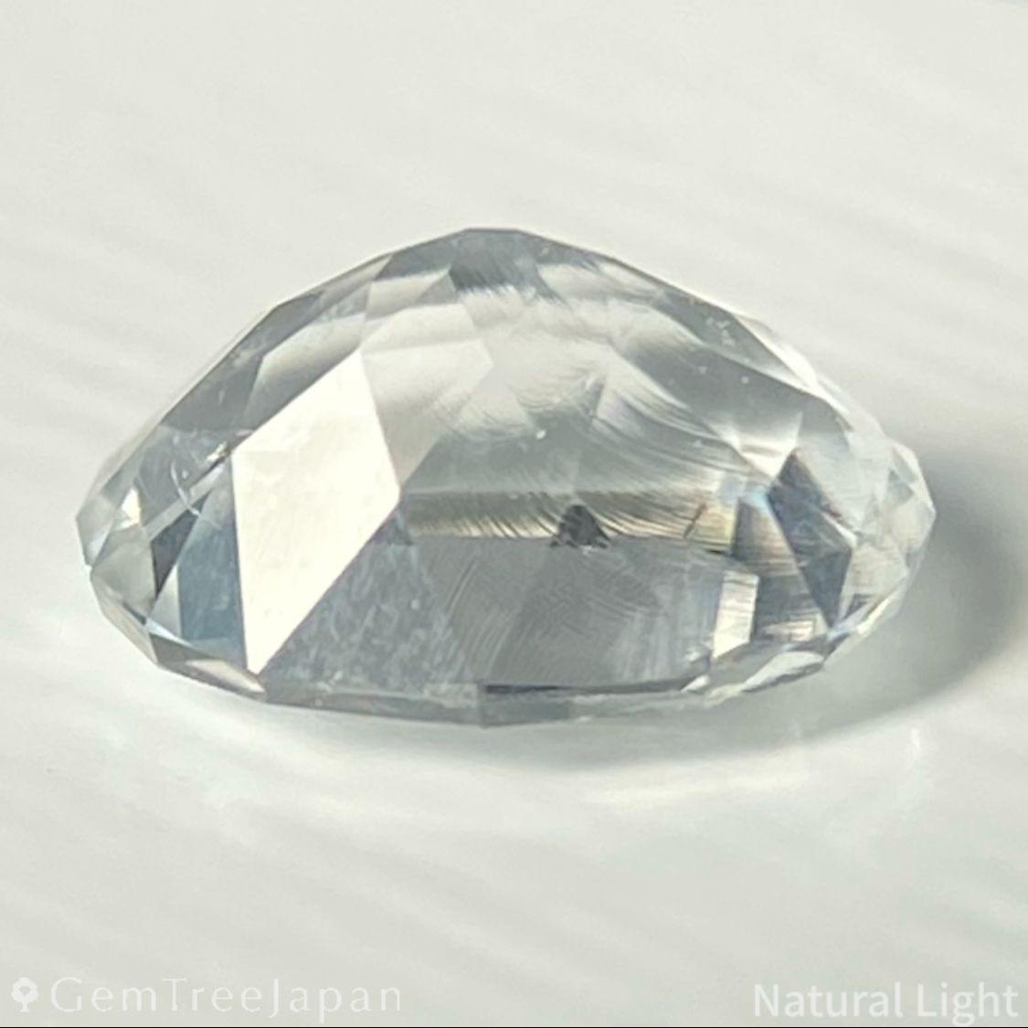 Hyalite Opal 0.566ct / Hungary