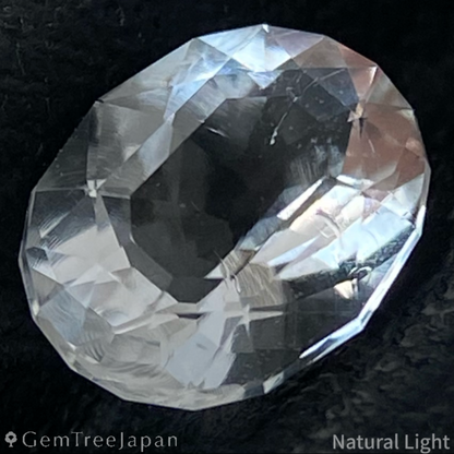 Hyalite Opal 0.566ct / Hungary