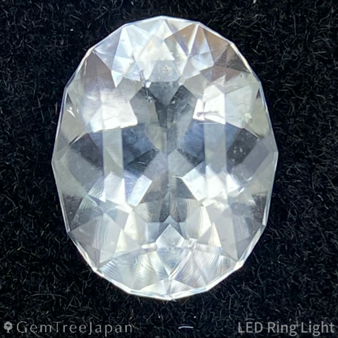 Hyalite Opal 0.566ct / Hungary